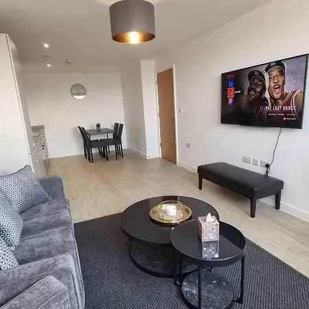 2 Bedroom Penthouse Manchester Exterior photo