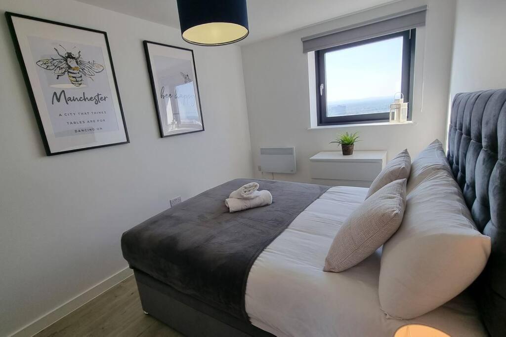 2 Bedroom Penthouse Holiday home Manchester